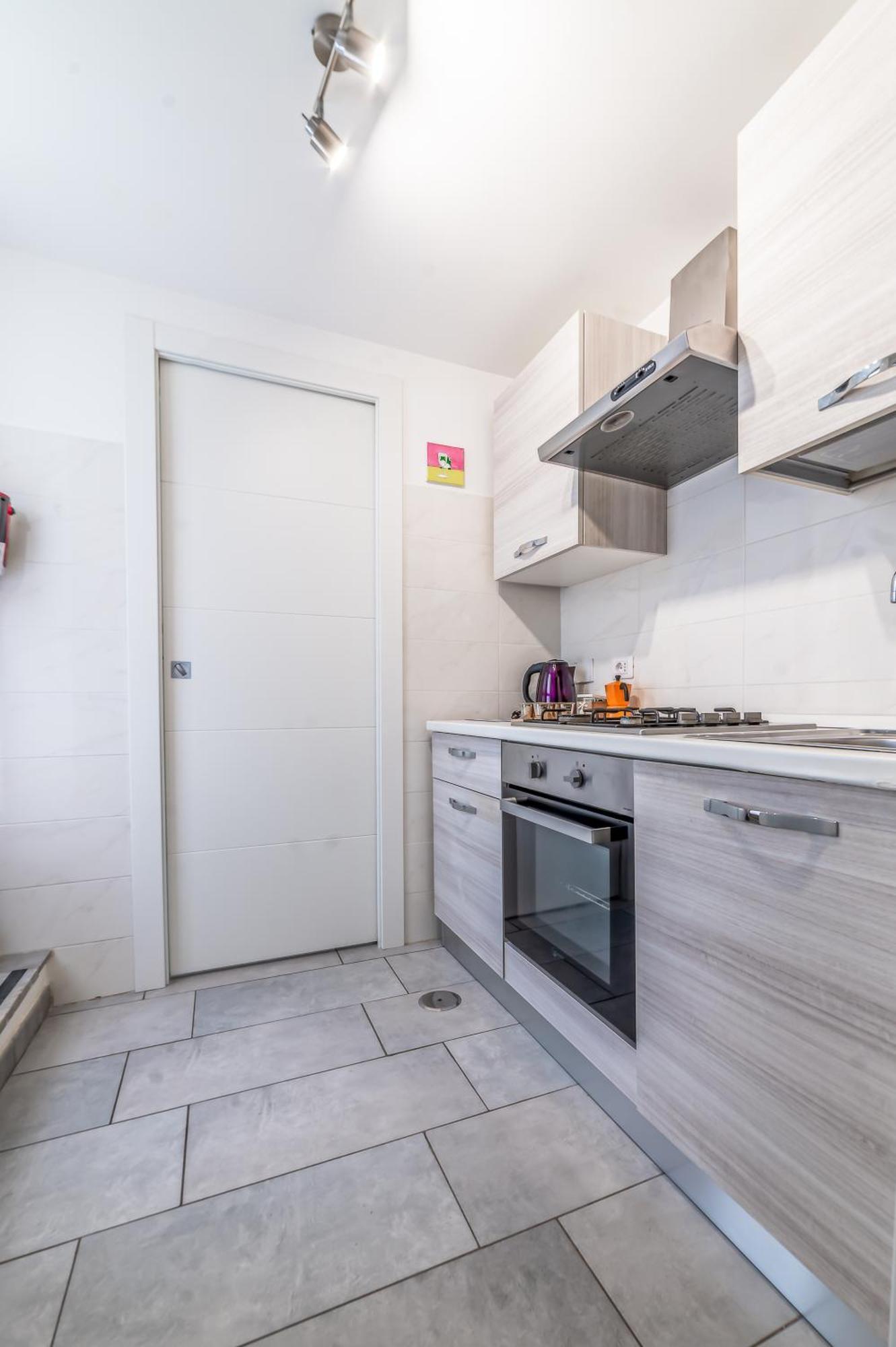 Benedetta Flat - Metropigneto & Tram - Free Wi-fi Appartamento